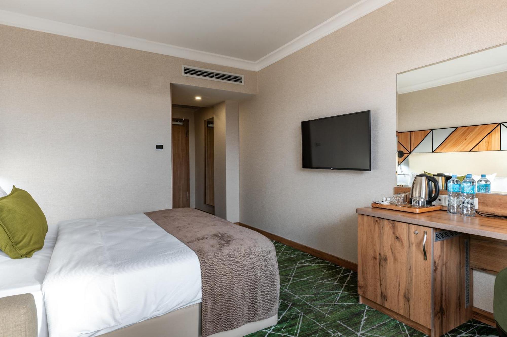 Wyndham Garden Burabay Hotel Exterior foto